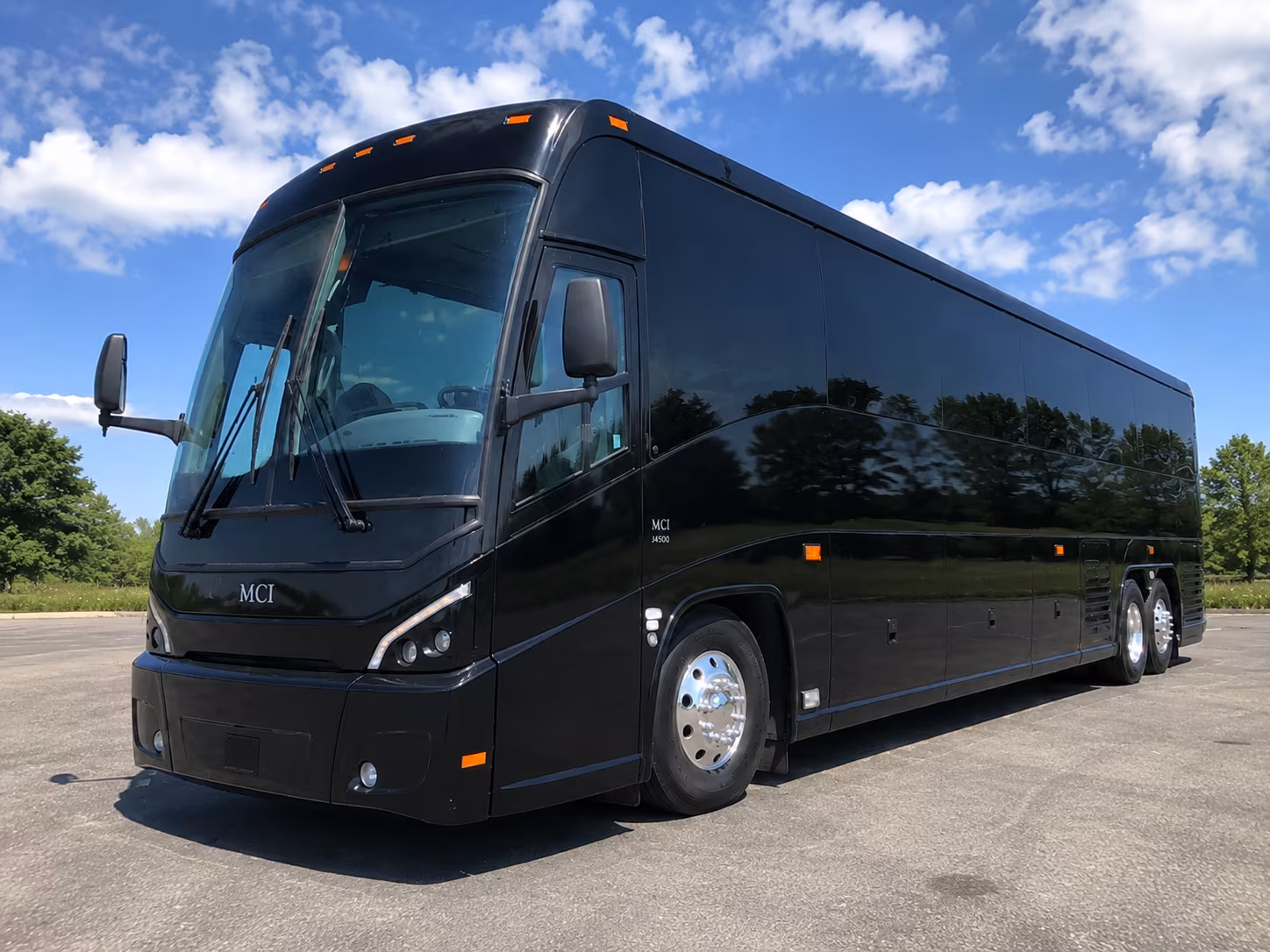 lynn professional charter bus transportation for lynn corporate groups