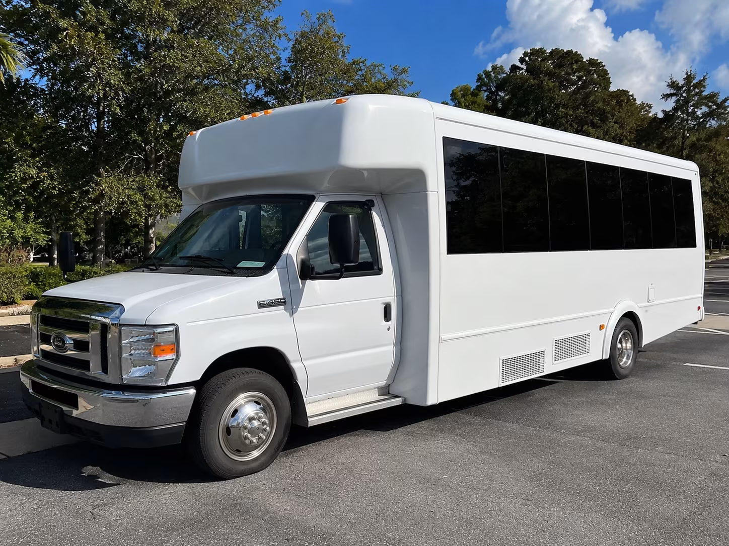 party buses for portsmouth prom night keep your whole group together