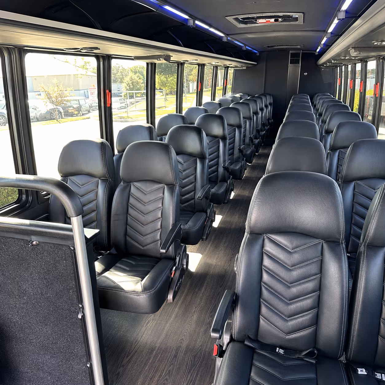 salem private shuttles for winery pickups and drop offs in salem