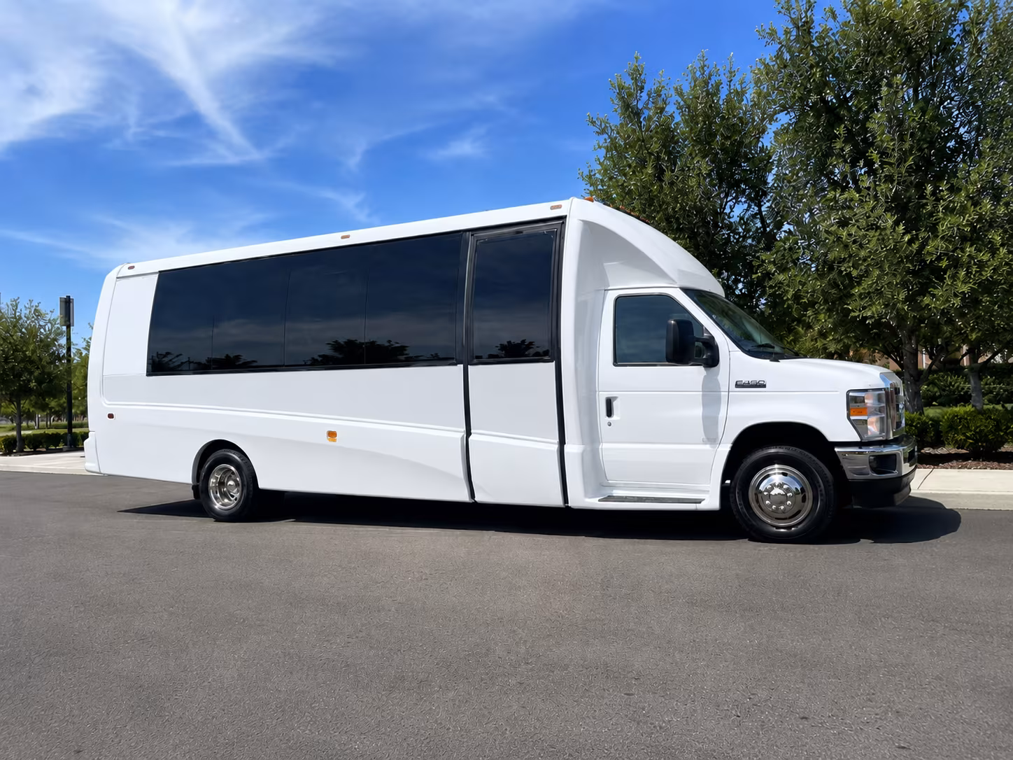 wedding shuttle service between portsmouth hotels and your venue